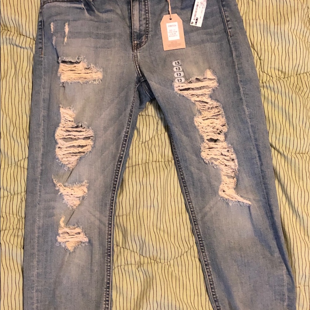 Eunina sexy boyfriend ripped and rugged jeans!